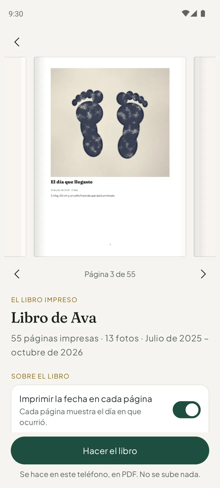 El libro impreso: la vista previa de la página 3 de 55 del libro de Ava, con unas huellas de pies y el título El día que llegaste, y el botón Hacer el libro